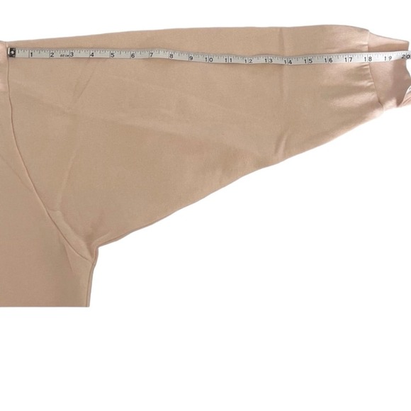 New Women’s Levi’s Cropped Crewneck Graphic Logo Sweatshirt Size XXL - Picture 9 of 12